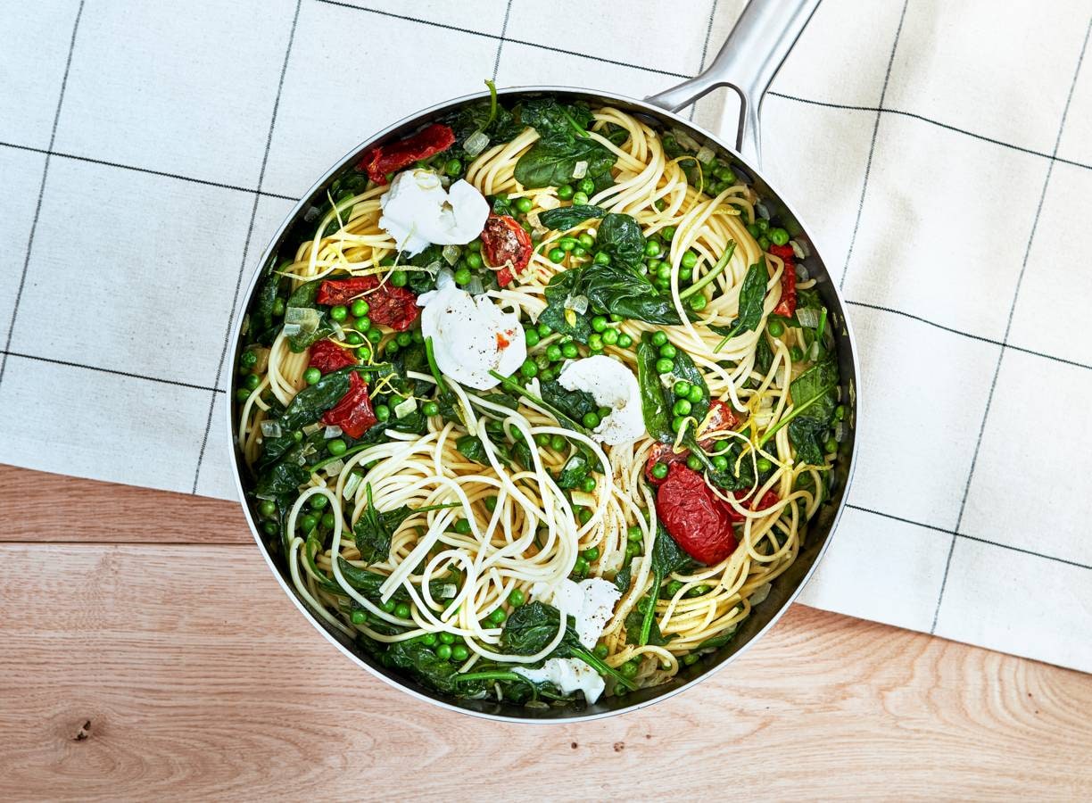 Romige eenpanspasta maken