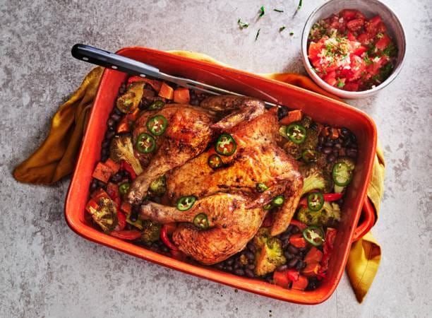 Wiens dief verbergen Kip uit de oven met cajunkruiden, ovengroente en tomatensalsa recept -  Allerhande | Albert Heijn