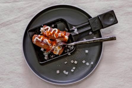 Vega frikandel speciaal van de bakplaat