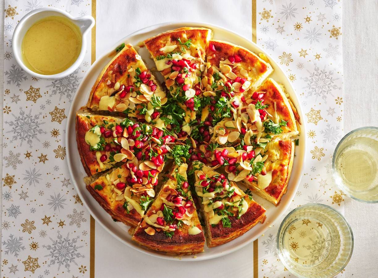 Hartige taart met bloemkool en mosterdvinaigrette