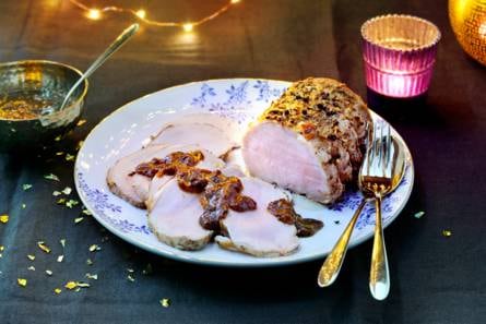 Varkensfiletrollade met pruimensaus