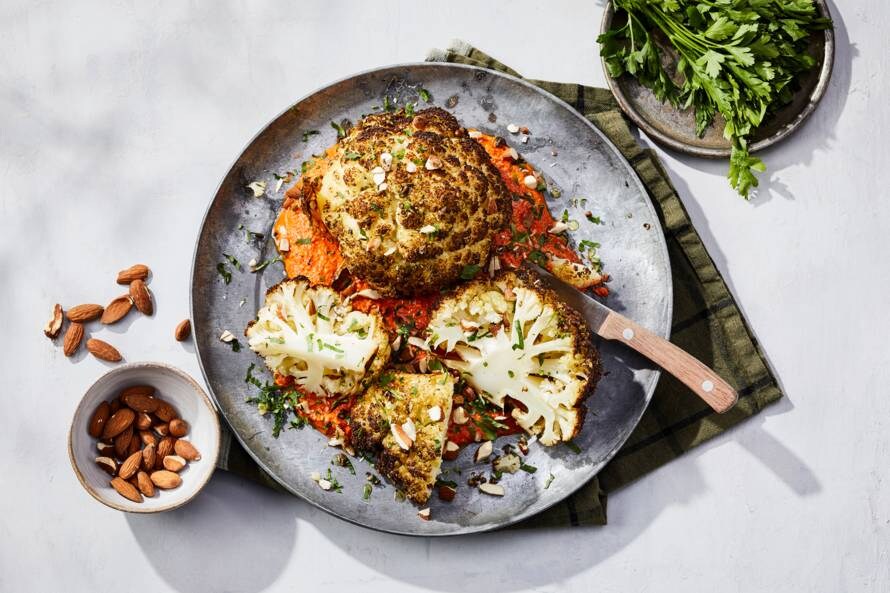 Bloemkool en romesco van de bbq