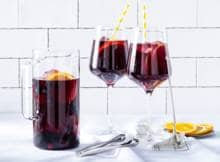 In 5 min. zit jij in de zon met deze snelle sangria. ¡Salud!