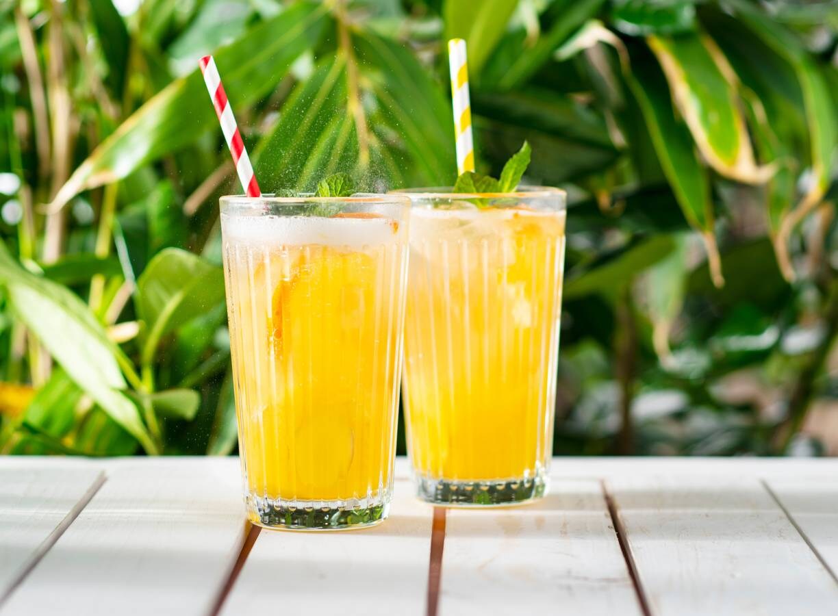 Ginger beermocktail met mango en munt