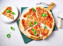 Vanaf nu maak jij de all time favourite pizza Margherita ook gewoon vegan! 