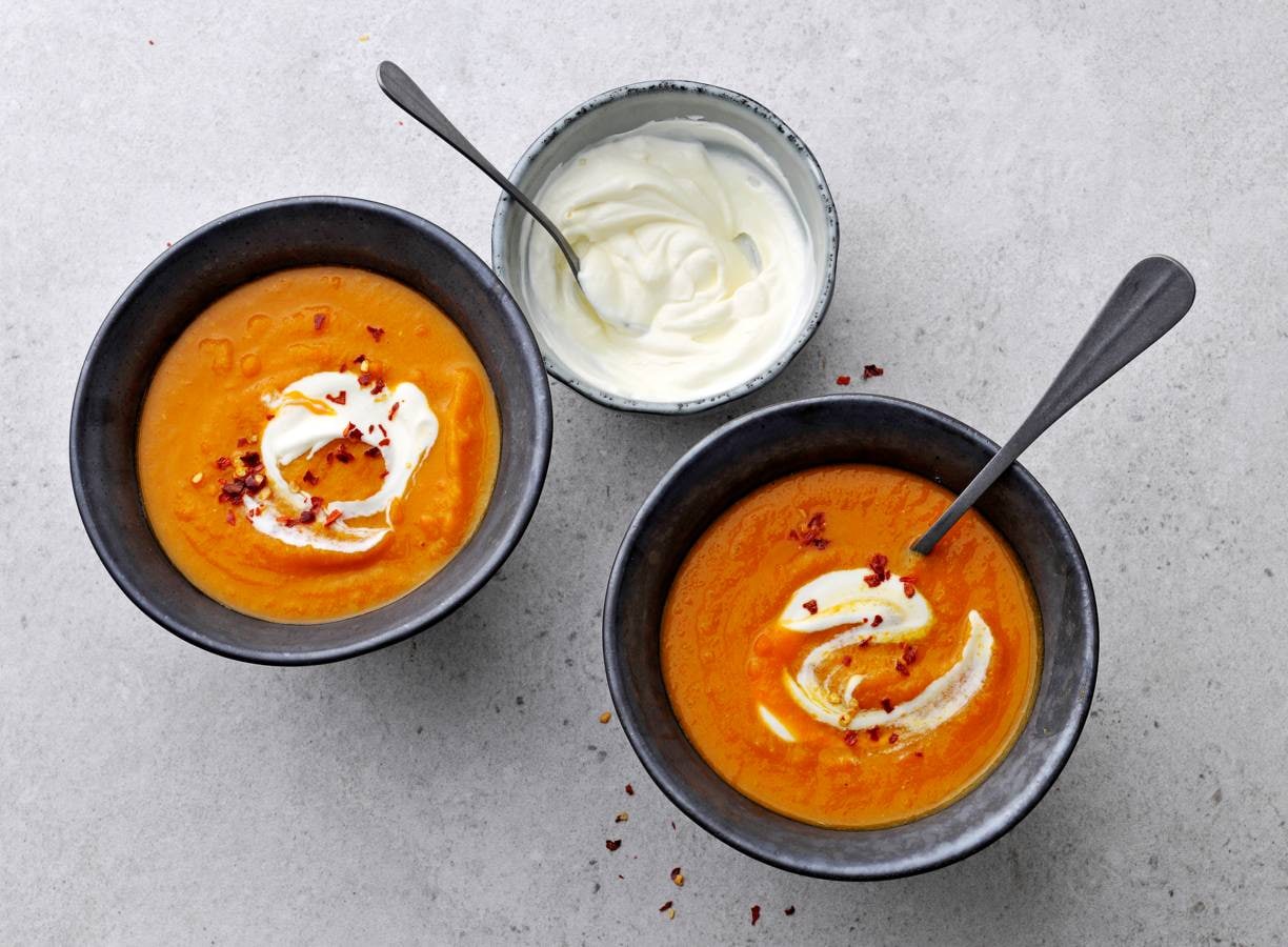Rode-linzensoep met zoete aardappel van Kookmutsjes