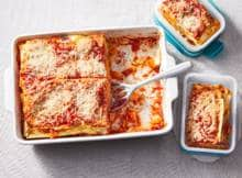 Veel eters over de vloer of fan van mealpreppen? Deze XL lasagne geeft je genoeg voor maar liefst 8 porties!