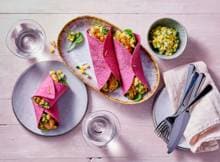 Kan je dag wat extra kleur gebruiken? Lunch met bietenwraps en je kan er weer de hele middag tegenaan!