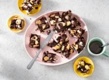 On the road voor deze rocky road met paaseitjes! 