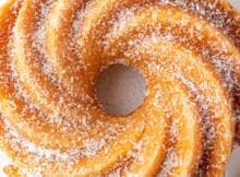 Deze Marokaanse cake, meskouta, is heerlijk in al z'n eenvoud. Fatima deelt haar moeders recept!