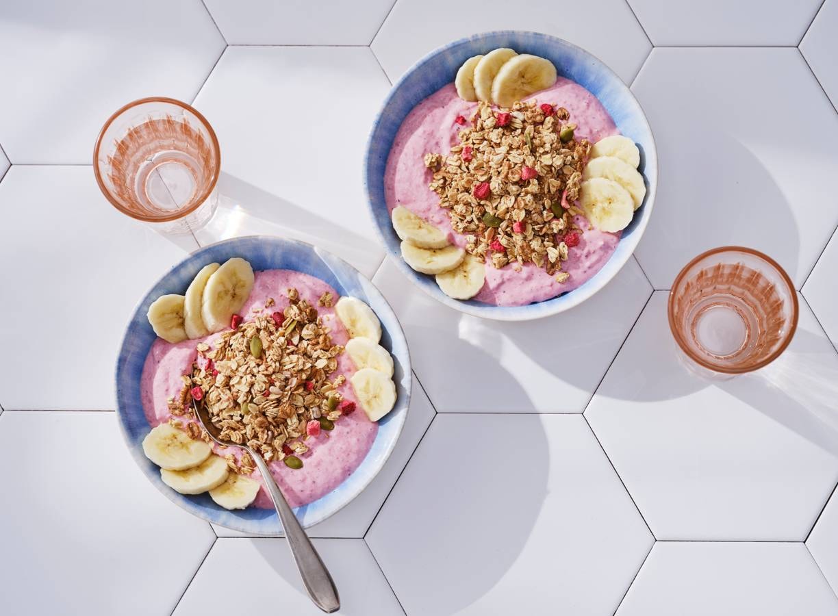 Aardbeienyoghurt met muesli recept Allerhande Albert Heijn