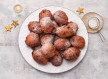 Een lekker en verstandig begin van het nieuwe jaar? Maak dan spelt oliebollen met krenten en rozijnen.