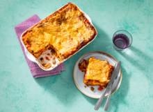 Een lasagne maken van scratch is misschien wel iets meer werk, maar daarvoor zal je ook rijkelijk beloond worden in smaak. 