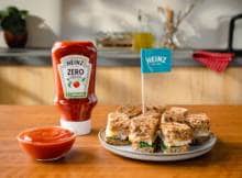 Koken met Heinz: wat is er lekkerder dan een tosti voor lunch? De Tomato Ketchup Zero maakt het helemaal af.