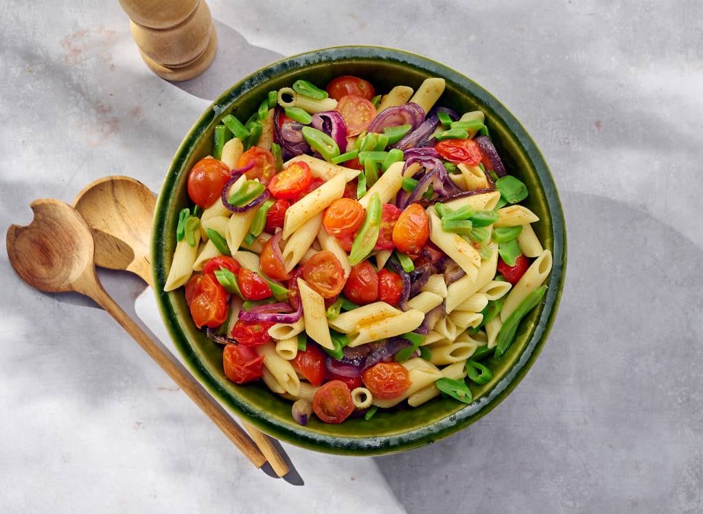 Pastasalade Met Tomaat En Snijbonen Recept - Allerhande | Albert Heijn ...