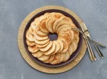 Blini's: traditionele Russische boekweitpannenkoeken die men oorspronkelijk at aan de vooravond van de vastenmaand. Beleg met klassieke toppings als zure room, gerookte zalm en kaviaar. Of varieer met parmaham, paddenstoelen, lemoncurd of chocoladesaus. 