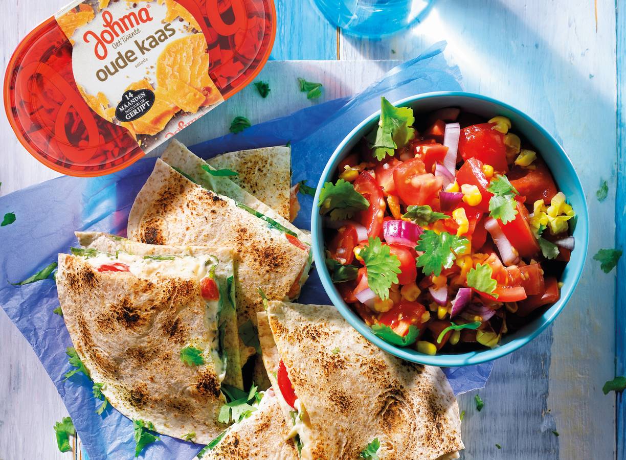 Quesadillas met oudekaassalade van Johma recept - Allerhande | Albert Heijn