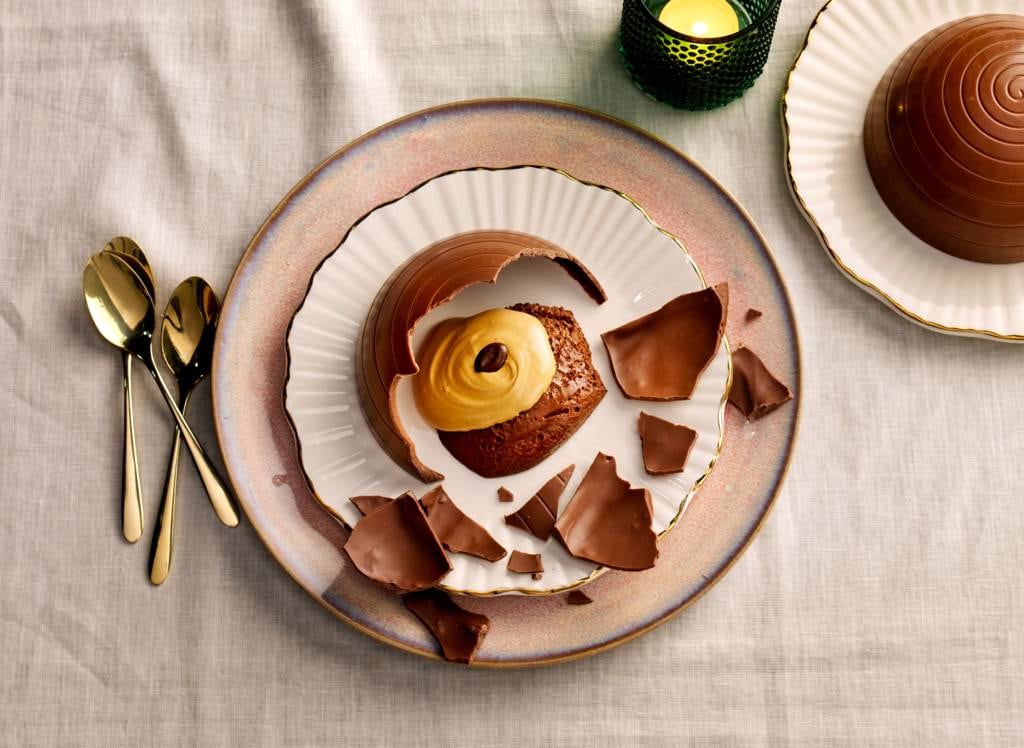 Espressomartinimousse met smashbombe recept Allerhande Albert Heijn