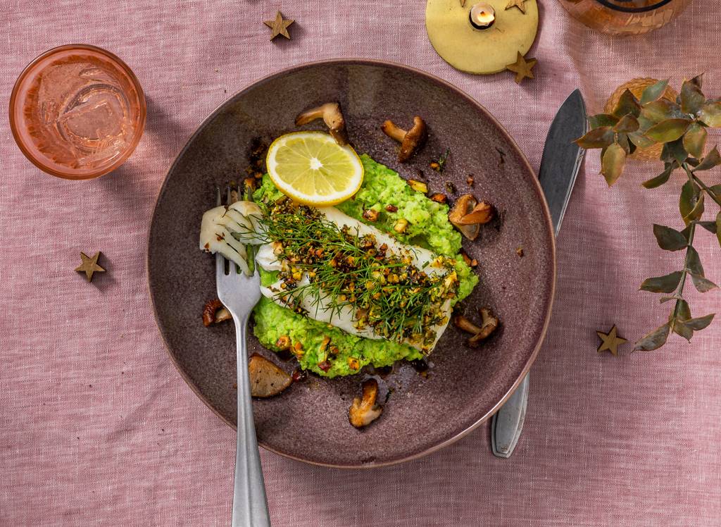 Kabeljauw Met Pistachekorst En Paddenstoelen Recept - Allerhande ...