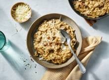 Koken met Maggi: deze risotto zit boordevol paddenstoelen en is lekker romig door de mascarpone en tegelijkertijd fris door de citroen.