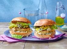 Ravigotesaus op je kipburger? Ja zeker! Deze verassende combinatie wil je zeker weten proberen. Extra lekker door de augurk en kruiden.