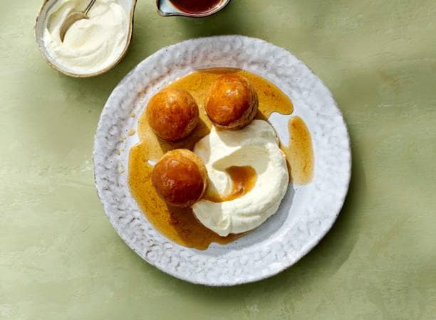 Baba au rum recept - Allerhande | Albert Heijn