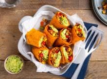 Koken met Verstegen: zin in een avondje comfort food? Dan moet je deze burrito’s proberen! Makkelijk te maken, en vol van smaak dankzij de burrito kruidenmix van Verstegen. En je krijgt toch je portie groenten binnen!