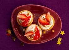 Tartelettes met vanille-mousse en aardbei