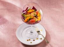 Coquille-cocktail met grapefruit in een glas