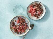 Denk vooruit: chiapudding met dadel en gestoofde peertjes