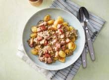 Denk vooruit: gnocchi met champignonsaus, doperwten en kipworst