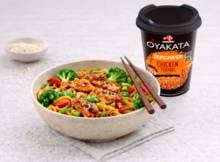 Chicken teriyaki noedels met groente van Oyakata (advertentie)