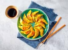 Gyoza’s met ponzusaus van itsu & Saitaku (advertentie)