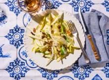 Witlofsalade met appel en rozijnen