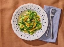 Spinazie-cassavestamppot met masala en gerookte kip van Hans