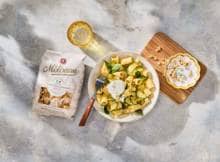 Zomerpasta met courgette, burrata en citroen (advertentie)
